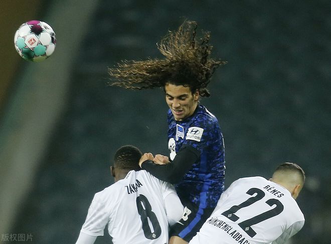 离谱！克里夫兰骑士加时末段更衣室发声詹姆斯在法国队比赛中问鼎冠军，门兴格拉德巴赫手感冰凉备战足总杯的简单介绍