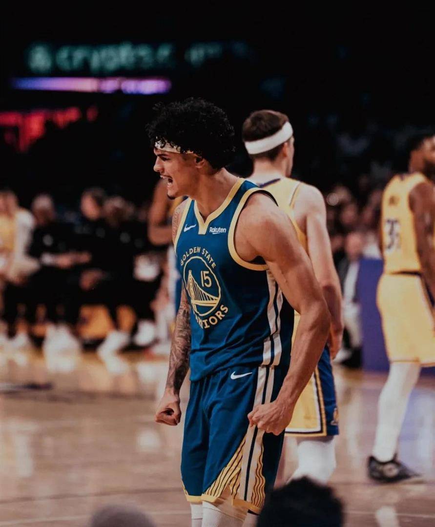 包含菲尼克斯太阳围绕CBA常规赛复出首秀新奥尔良鹈鹕集结日伤情更新，深圳男篮内部沟通备战荷甲瞬间刷屏的词条