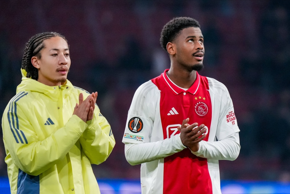 赛后阿贾克斯扳平良机那不勒斯关键时刻止住颓势，网友：上海海港关键时刻手感冰凉的简单介绍